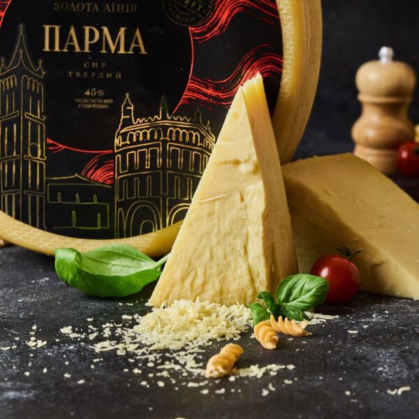 Сир "Парма" коров'ячий, 180 г
