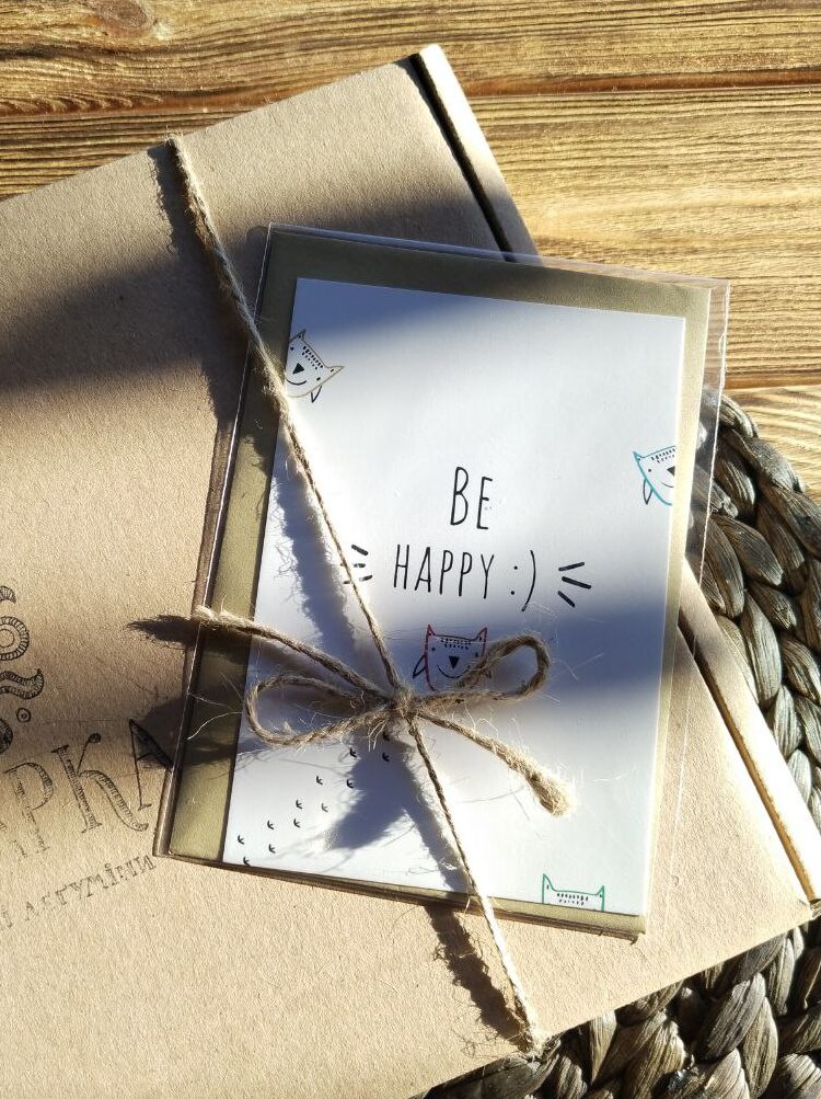 Листівка "Be Happy"